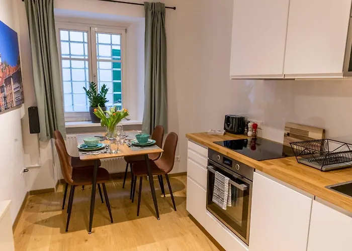 Апартаменти Charming 45m2 In Heart Of *