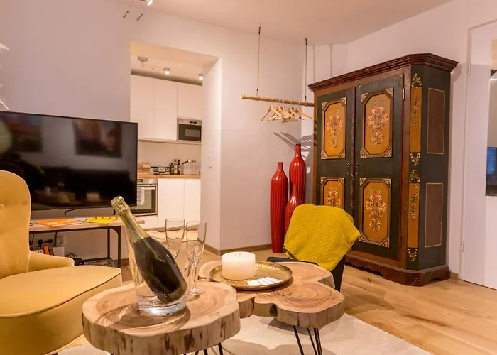 Charming 45m2 In Heart Of * Грац